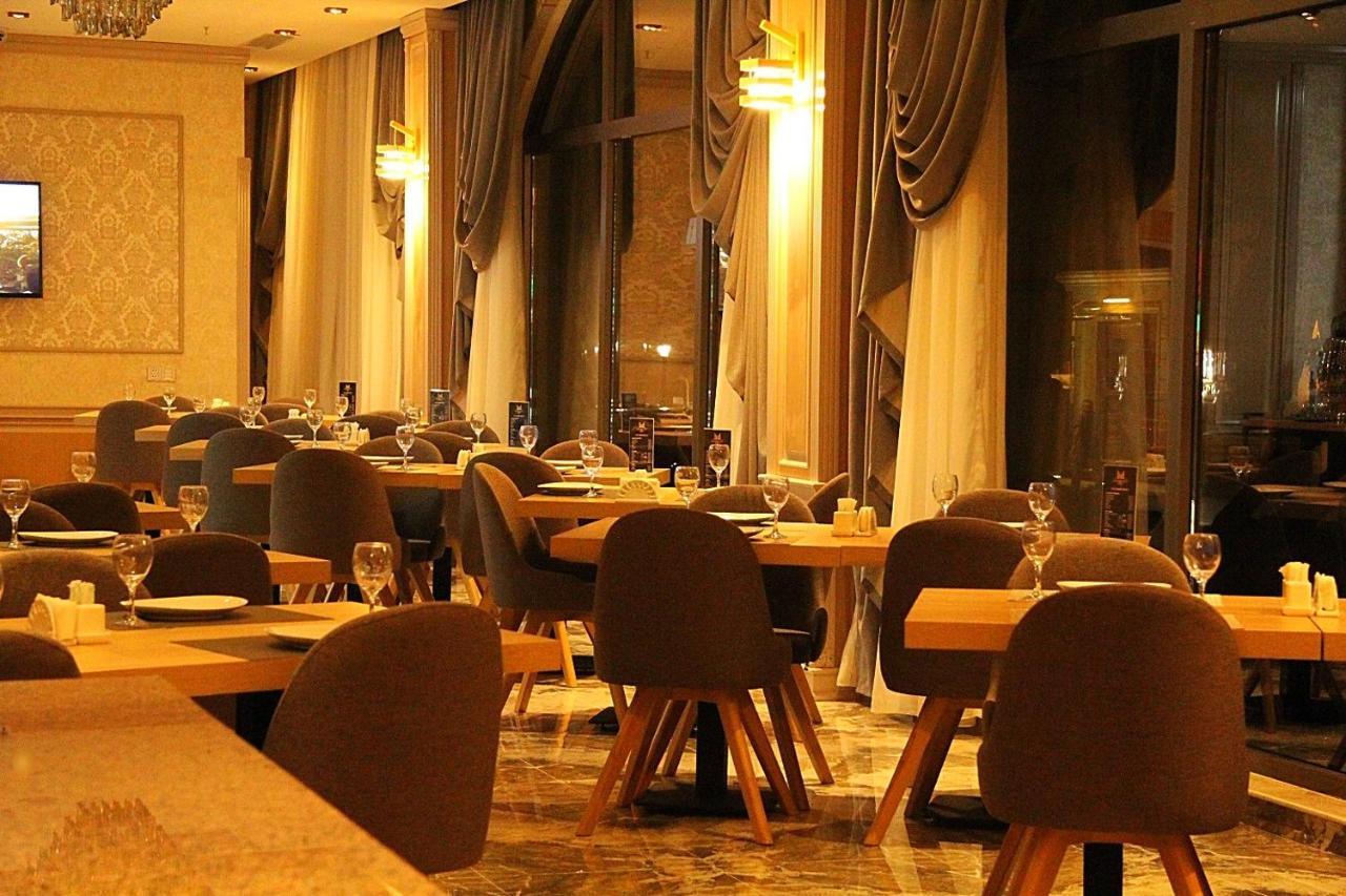 Metro City Hotel Baku Exterior foto
